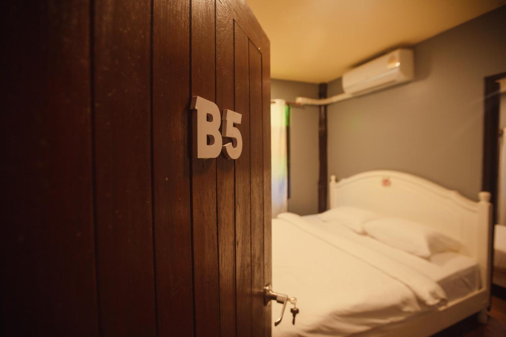 Agga Cnx Hostel Čiang Mai Exteriér fotografie